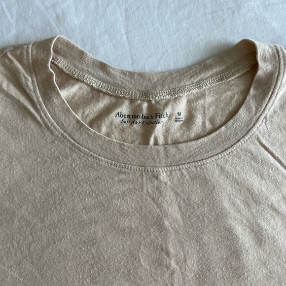 Abercrombie & Fitch top - Picture 2 of 3